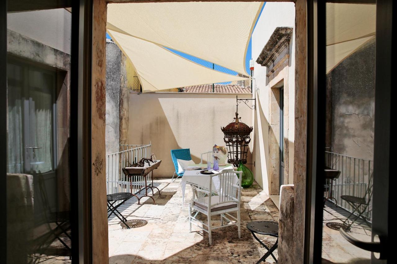 Dimora Di Catullo - Ospitalita Di Charme Villa Palazzolo Acreide Exterior foto