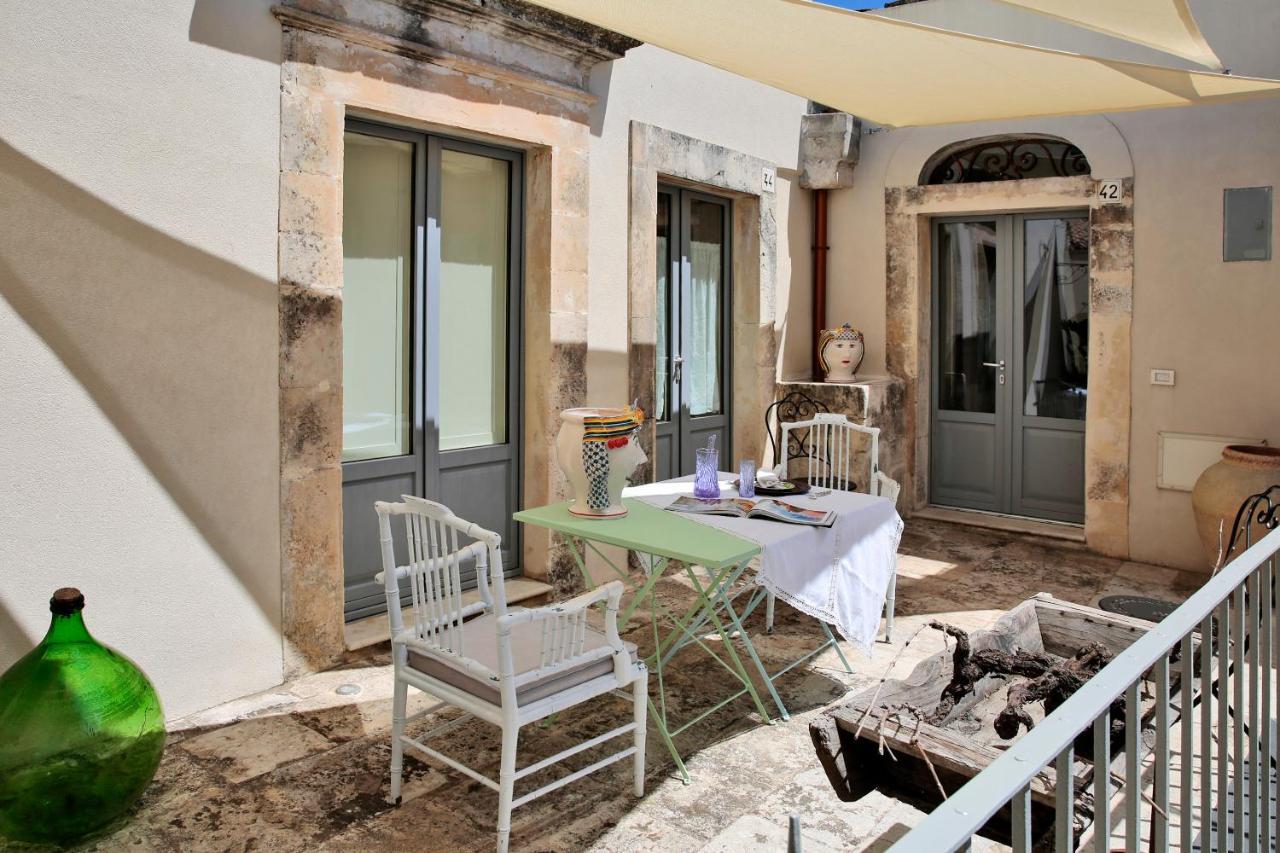 Dimora Di Catullo - Ospitalita Di Charme Villa Palazzolo Acreide Exterior foto