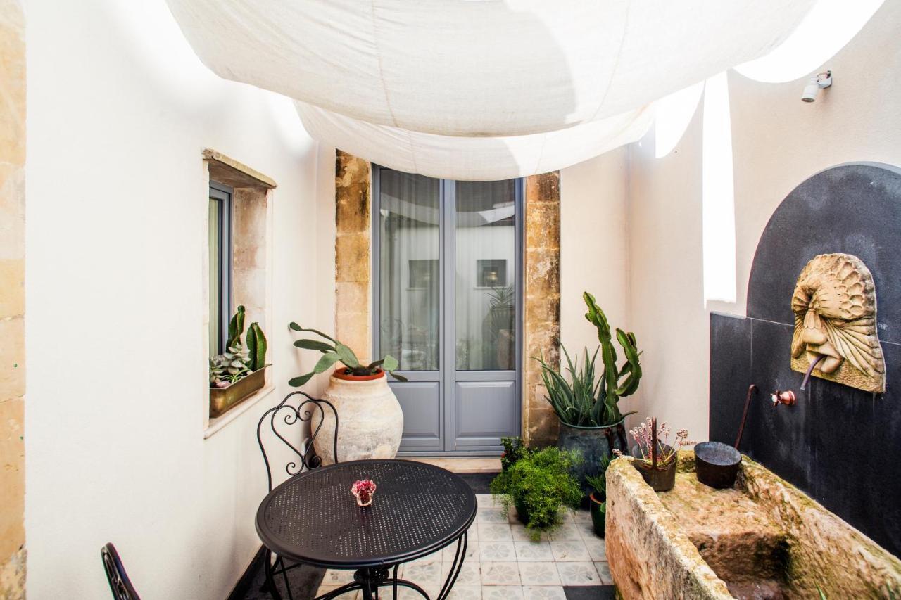 Dimora Di Catullo - Ospitalita Di Charme Villa Palazzolo Acreide Exterior foto