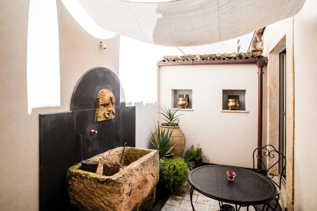 Dimora Di Catullo - Ospitalita Di Charme Villa Palazzolo Acreide Exterior foto